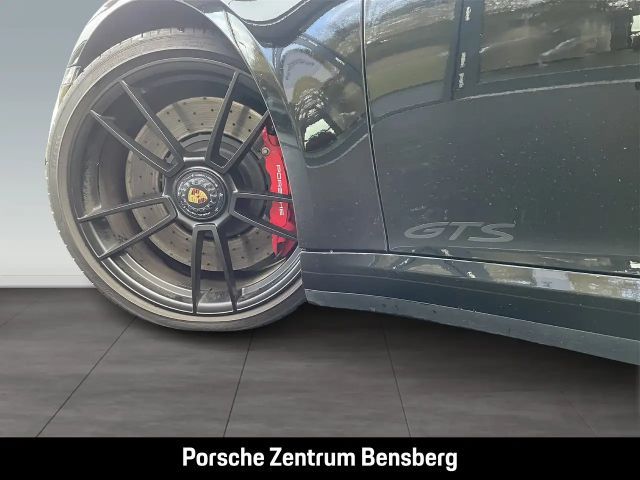 Porsche 992 4 Carrera Coupé GTS