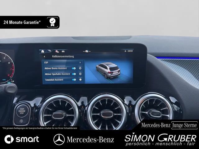 Mercedes-Benz B 200 AMG Line Sedan