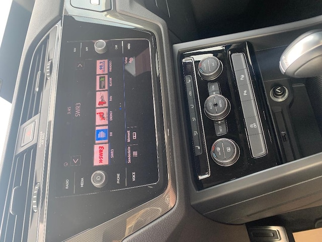 Volkswagen Touran 1.5 TSI DSG R-Line