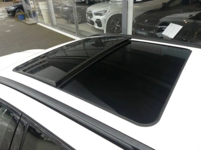 BMW 330 330e