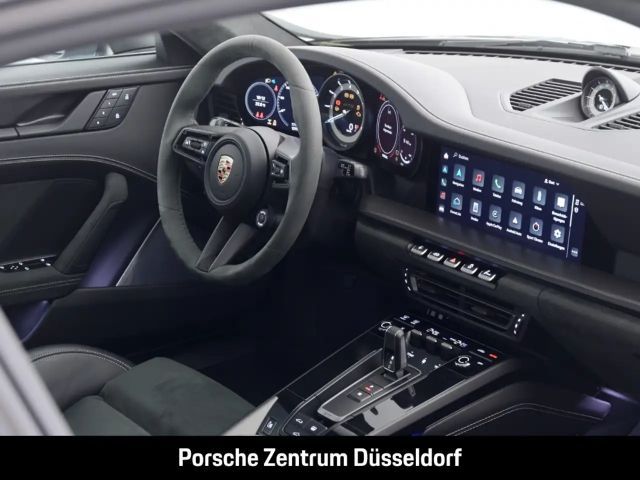 Porsche 992 4 Carrera Coupé GTS