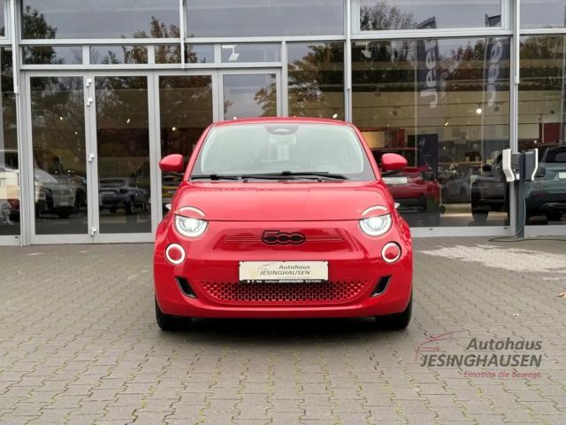 Fiat 500e RED