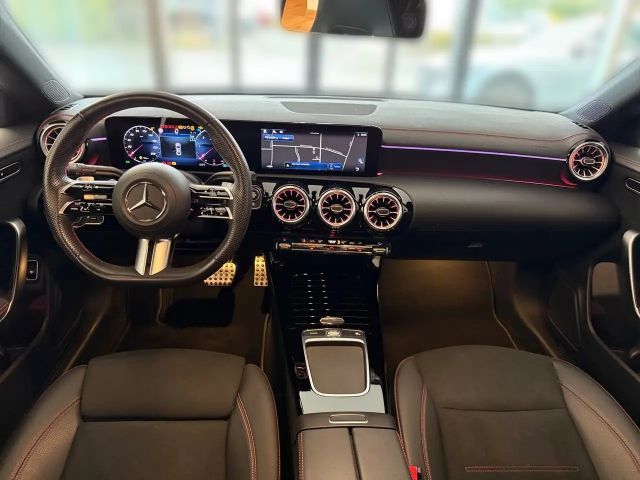 Mercedes-Benz CLA 200 AMG Line CLA 200 d Coupé