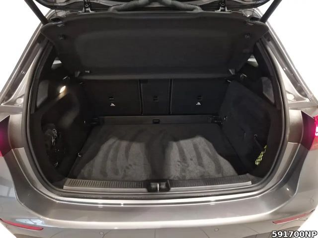 Mercedes-Benz B 200 Progressive Sedan