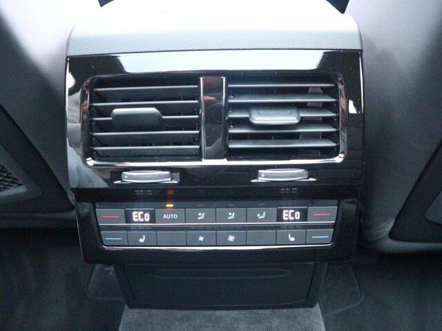 Volkswagen Touareg 4Motion R-Line