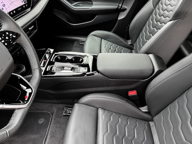 Audi A6 e-tron Avant Quattro