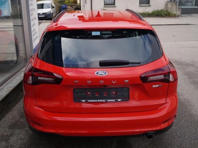 Ford Focus Cool & Connect Wagon