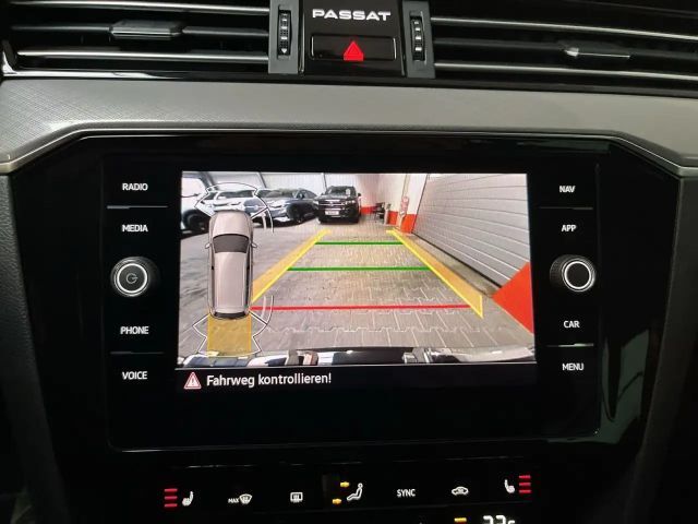 Volkswagen Passat 2.0 TSI Business DSG Variant