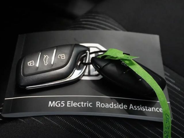MG MG5 Comfort EV