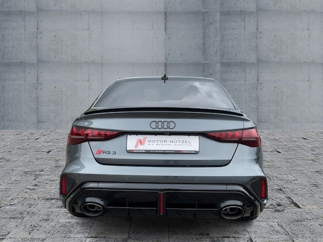 Audi RS3 Quattro S-Tronic Sedan