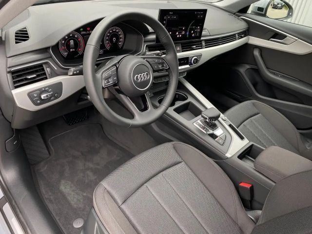Audi A4 35 TFSI Avant S-Tronic