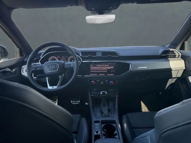 Audi Q3 35 TFSI S-Line