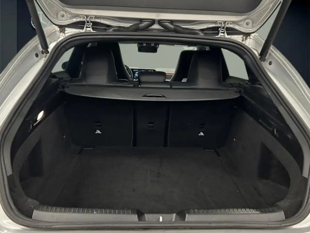 Mercedes-Benz CLA 180 AMG Line Shooting Brake