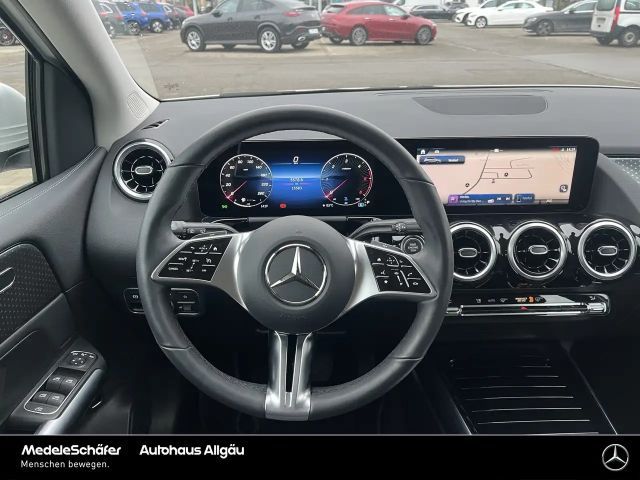 Mercedes-Benz B 200 B 200 d Progressive