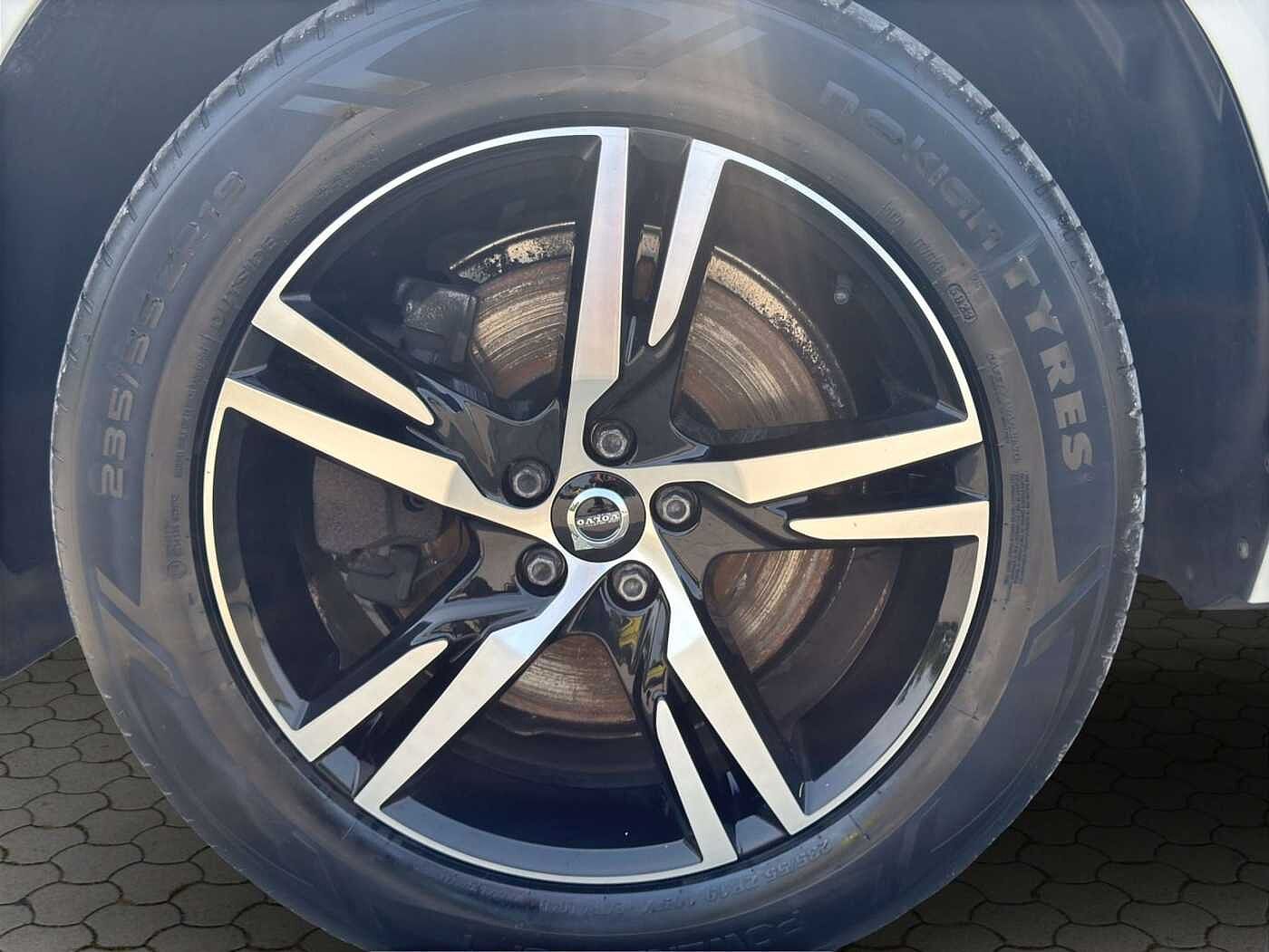 Volvo XC60 AWD R-Design Recharge T6