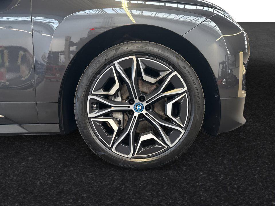 BMW iX xDrive40