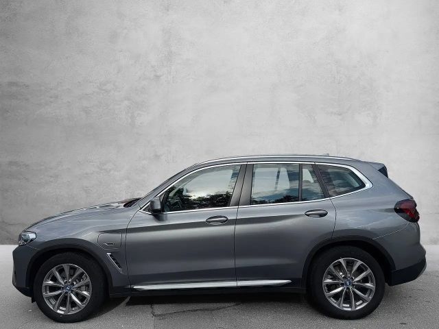 BMW X3 xDrive30e