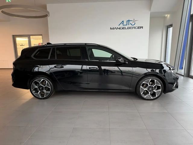 Opel Astra Sports Tourer Turbo Ultimate