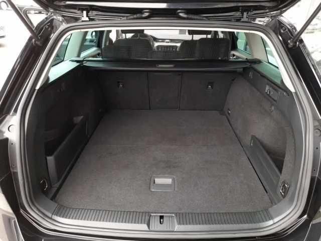 Volkswagen Passat DSG GTE Variant