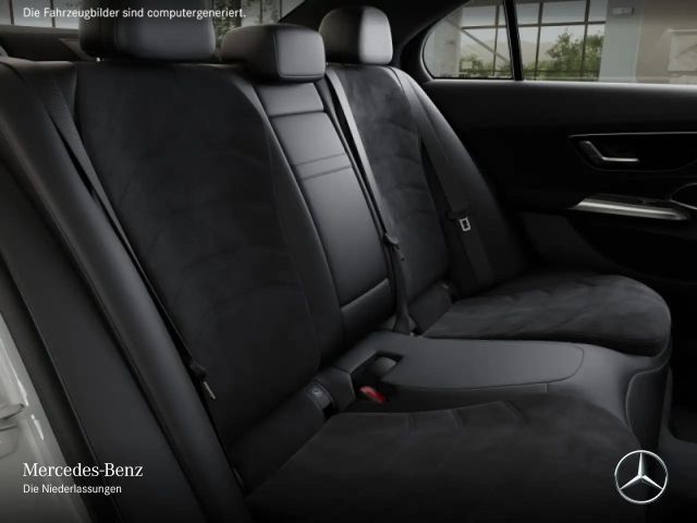 Mercedes-Benz E 220 AMG Line E 220 d Sedan