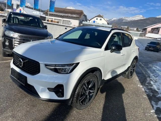 Volvo XC40 Dark Plus