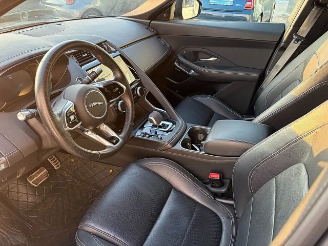 Jaguar E-Pace AWD D165 R-Dynamic SE