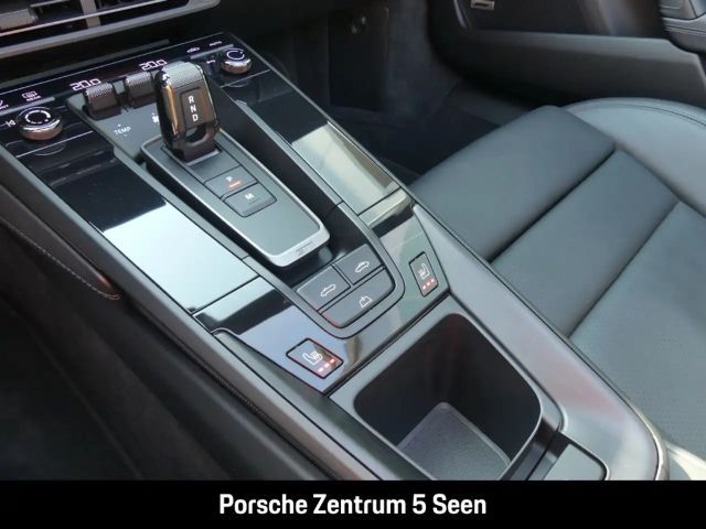 Porsche 992 4 Cabrio Carrera GTS