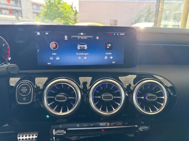 Mercedes-Benz CLA 200 AMG Line Shooting Brake