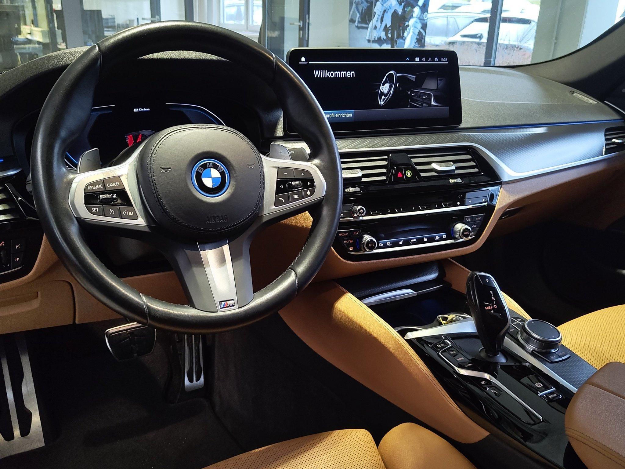 BMW 545 545e Sedan xDrive