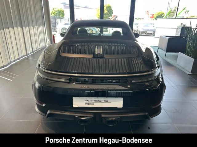 Porsche 992 Cabrio Carrera GTS