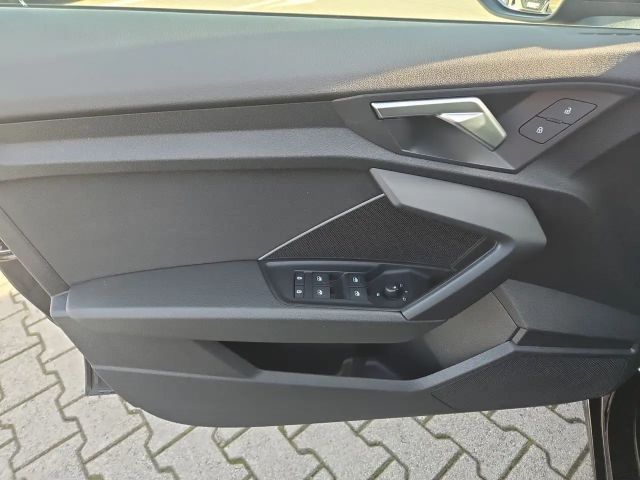 Audi A3 30 TDI Sedan