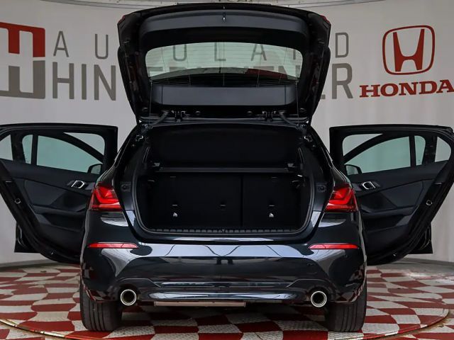 BMW 118 118d Advantage pakket Sedan