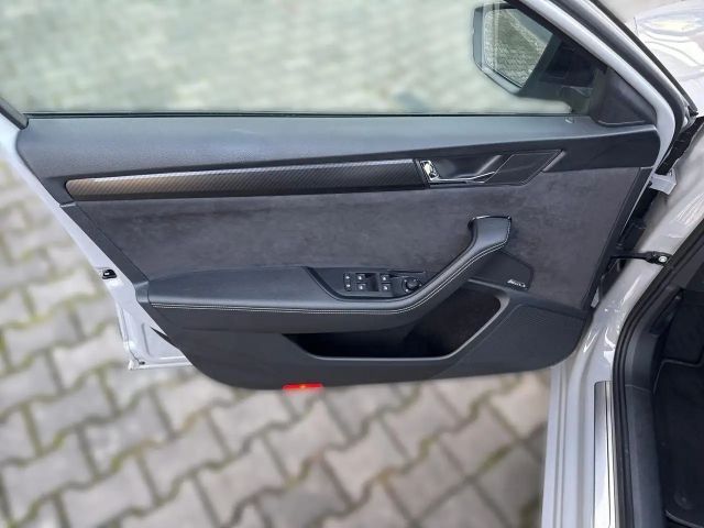 Skoda Superb 2.0 TSI 4x4 Combi Sportline