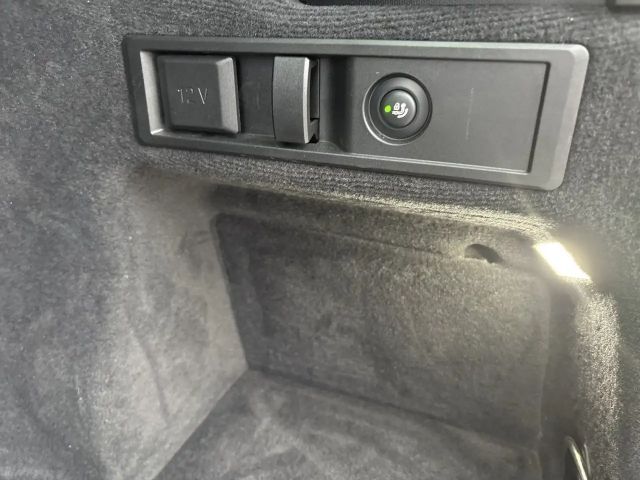 BMW 330 330e M-Sport Touring xDrive