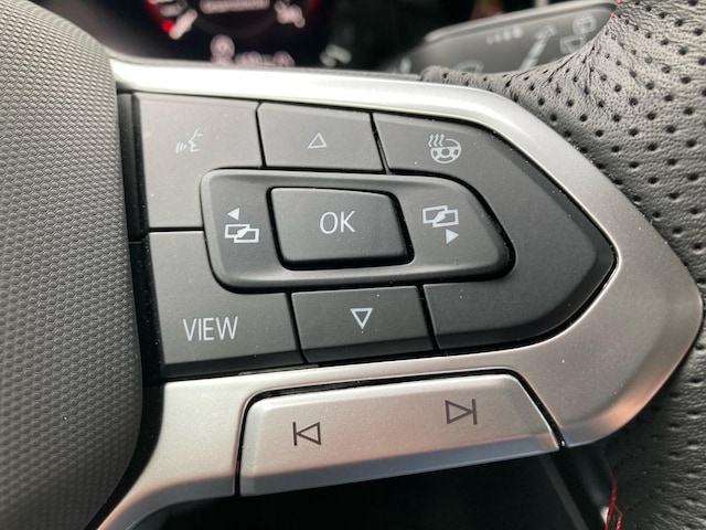 Volkswagen Golf 2.0 TSI DSG Golf VIII Style