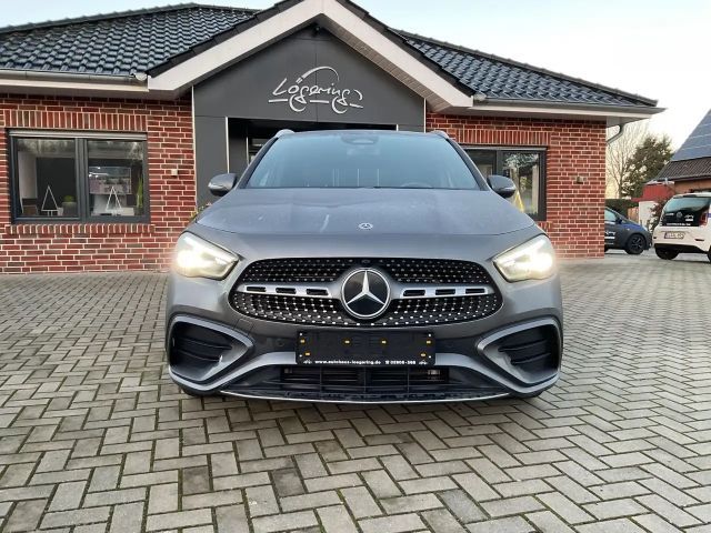 Mercedes-Benz GLA 200 AMG Line GLA 200 d