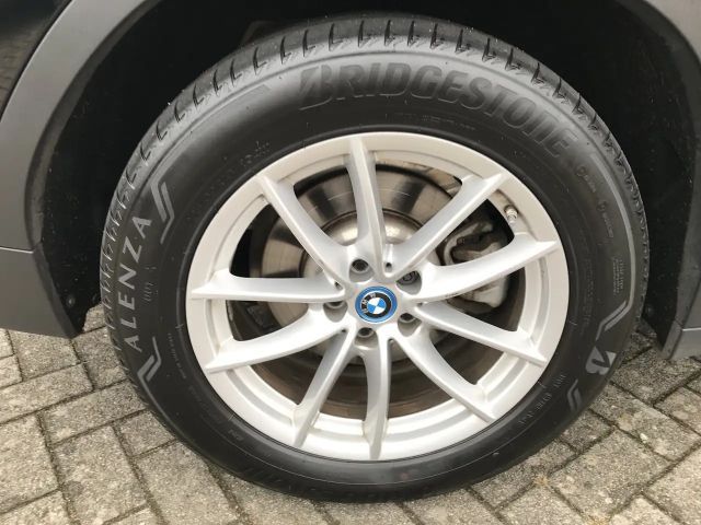 BMW X3 xDrive30e
