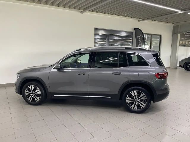 Mercedes-Benz GLB 200 4MATIC GLB 200 d