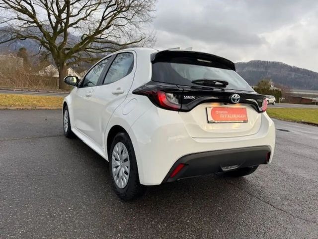 Toyota Yaris Active Hybride VVT-i