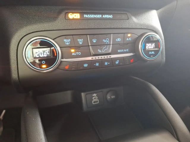 Ford Kuga Plug in Hybrid Titanium