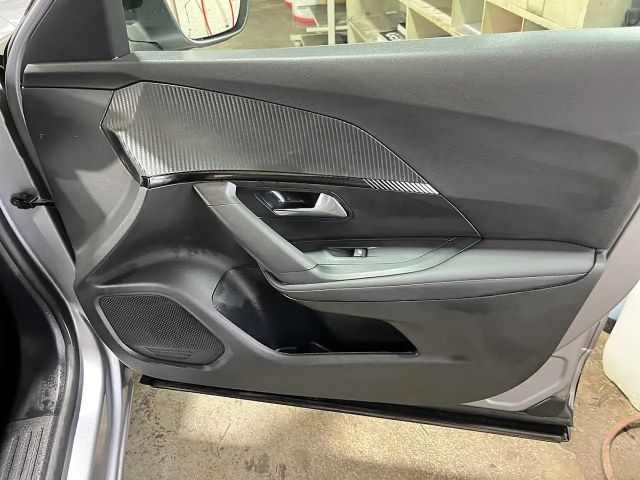 Peugeot 2008 Allure Pack PureTech