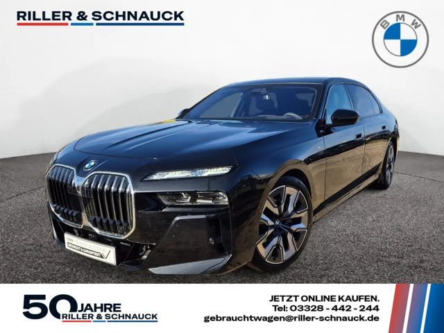 BMW 740 740d M-Sport Sedan xDrive
