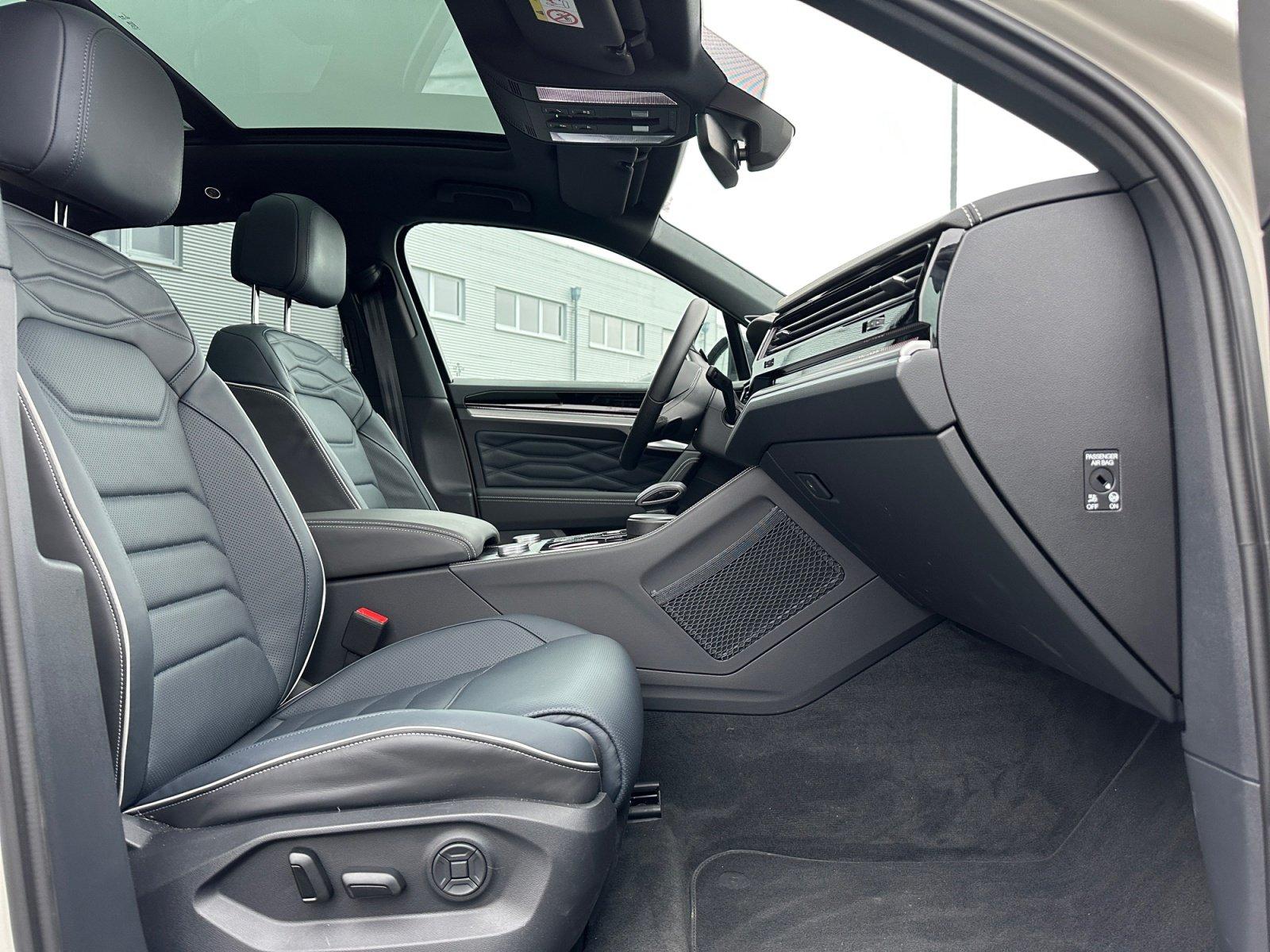 Volkswagen Touareg 4Motion R-Line