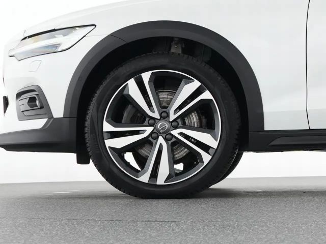 Volvo V60 Cross Country AWD Ultimate