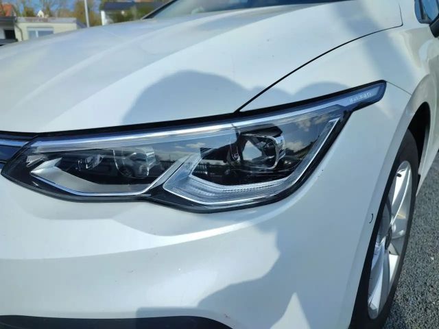 Volkswagen Golf 1.5 eTSI DSG Golf VIII Life