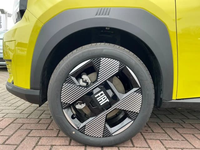Fiat Grande Panda E La Prima