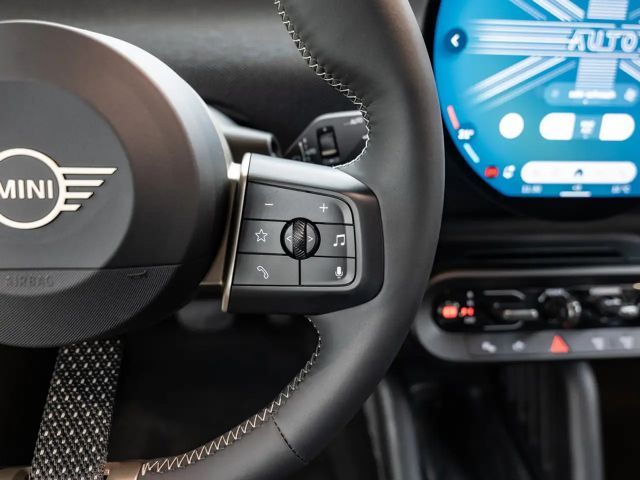 MINI Cooper E Classic Trim HUD LED PDC KEYLESS