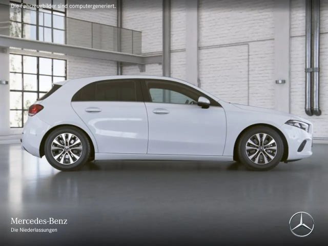 Mercedes-Benz A 180 A 180 d Style