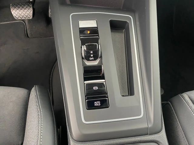 Volkswagen Golf Business DSG Variant