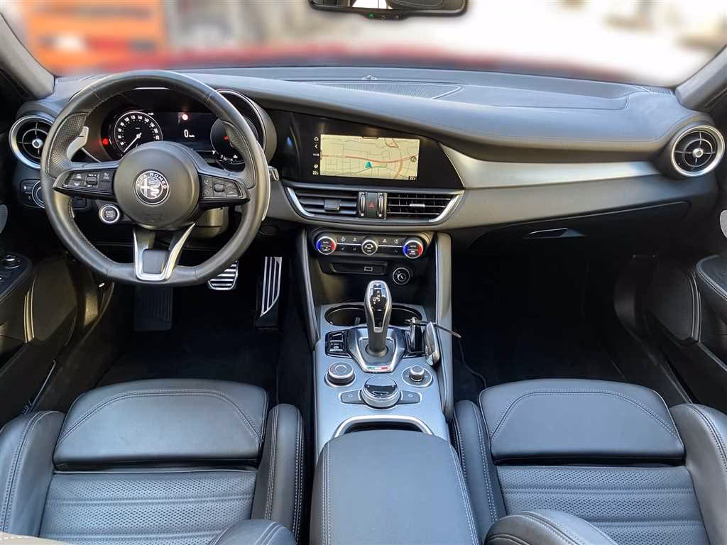 Alfa Romeo Giulia Q4 Veloce